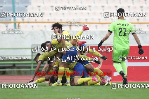 1619126, Tehran, Iran, لیگ برتر فوتبال ایران، Persian Gulf Cup، Week 18، Second Leg، Persepolis 2 v 1 Naft M Soleyman on 2021/03/18 at Azadi Stadium