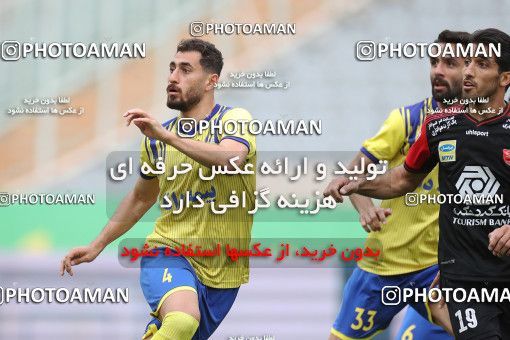 1619106, Tehran, Iran, لیگ برتر فوتبال ایران، Persian Gulf Cup، Week 18، Second Leg، Persepolis 2 v 1 Naft M Soleyman on 2021/03/18 at Azadi Stadium