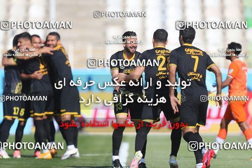 1710274, Tehran, , لیگ برتر فوتبال ایران، Persian Gulf Cup، Week 19، Second Leg، Saipa 0 v 1 Sepahan on 2021/04/05 at Azadi Stadium