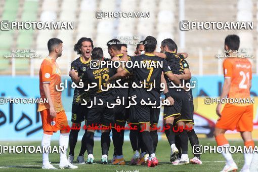 1710208, Tehran, , لیگ برتر فوتبال ایران، Persian Gulf Cup، Week 19، Second Leg، Saipa 0 v 1 Sepahan on 2021/04/05 at Azadi Stadium