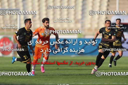 1710258, Tehran, , لیگ برتر فوتبال ایران، Persian Gulf Cup، Week 19، Second Leg، Saipa 0 v 1 Sepahan on 2021/04/05 at Azadi Stadium