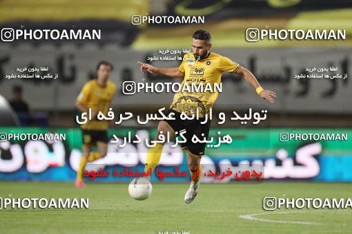 1648857, Isfahan, Iran, لیگ برتر فوتبال ایران، Persian Gulf Cup، Week 22، Second Leg، Sepahan 1 v 1 Persepolis on 2021/05/09 at Naghsh-e Jahan Stadium