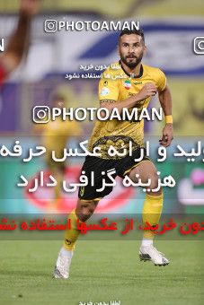 1648985, Isfahan, Iran, لیگ برتر فوتبال ایران، Persian Gulf Cup، Week 22، Second Leg، Sepahan 1 v 1 Persepolis on 2021/05/09 at Naghsh-e Jahan Stadium