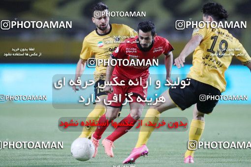 1648859, Isfahan, Iran, لیگ برتر فوتبال ایران، Persian Gulf Cup، Week 22، Second Leg، Sepahan 1 v 1 Persepolis on 2021/05/09 at Naghsh-e Jahan Stadium
