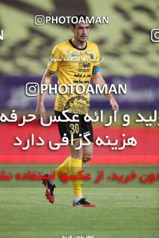 1649128, Isfahan, Iran, لیگ برتر فوتبال ایران، Persian Gulf Cup، Week 22، Second Leg، Sepahan 1 v 1 Persepolis on 2021/05/09 at Naghsh-e Jahan Stadium