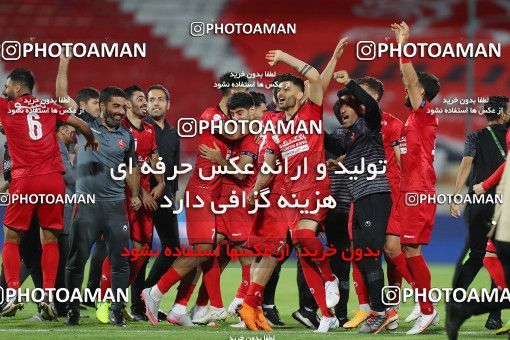 1650279, Tehran, Iran, لیگ برتر فوتبال ایران، Persian Gulf Cup، Week 23، Second Leg، Persepolis 1 v 0 Esteghlal on 2021/05/14 at Azadi Stadium