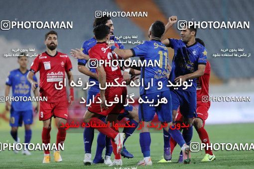 1653930, Tehran, Iran, لیگ برتر فوتبال ایران، Persian Gulf Cup، Week 23، Second Leg، Persepolis 1 v 0 Esteghlal on 2021/05/14 at Azadi Stadium