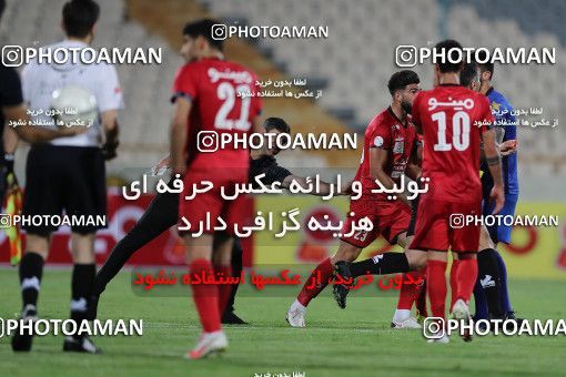 1653915, Tehran, Iran, لیگ برتر فوتبال ایران، Persian Gulf Cup، Week 23، Second Leg، Persepolis 1 v 0 Esteghlal on 2021/05/14 at Azadi Stadium