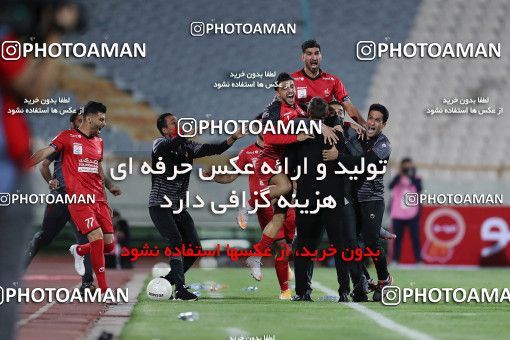 1653846, Tehran, Iran, لیگ برتر فوتبال ایران، Persian Gulf Cup، Week 23، Second Leg، Persepolis 1 v 0 Esteghlal on 2021/05/14 at Azadi Stadium