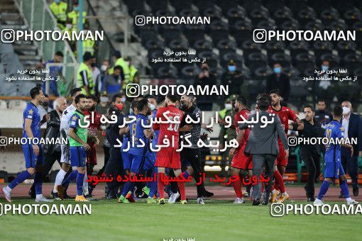 1654057, Tehran, Iran, لیگ برتر فوتبال ایران، Persian Gulf Cup، Week 23، Second Leg، Persepolis 1 v 0 Esteghlal on 2021/05/14 at Azadi Stadium