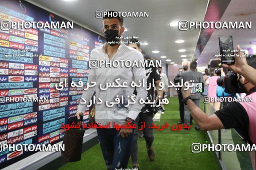 1650631, Tehran, Iran, لیگ برتر فوتبال ایران، Persian Gulf Cup، Week 23، Second Leg، Persepolis 1 v 0 Esteghlal on 2021/05/14 at Azadi Stadium