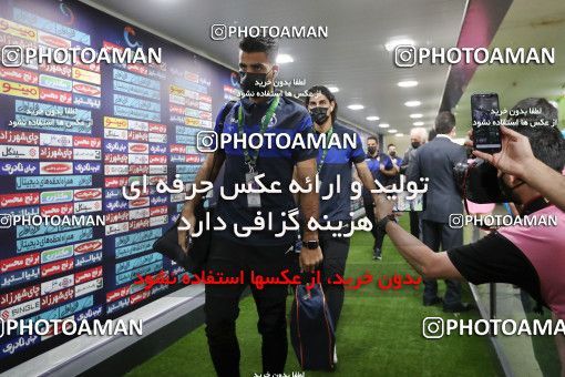 1650422, Tehran, Iran, لیگ برتر فوتبال ایران، Persian Gulf Cup، Week 23، Second Leg، Persepolis 1 v 0 Esteghlal on 2021/05/14 at Azadi Stadium