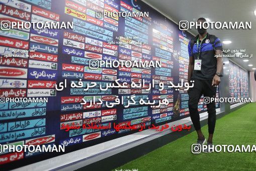 1650357, Tehran, Iran, لیگ برتر فوتبال ایران، Persian Gulf Cup، Week 23، Second Leg، Persepolis 1 v 0 Esteghlal on 2021/05/14 at Azadi Stadium