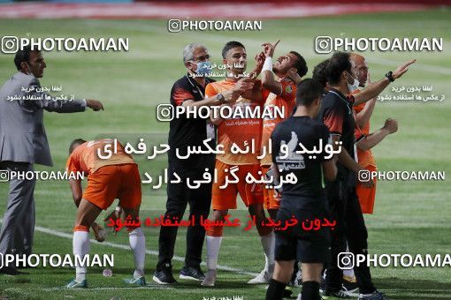 1654530, Tehran, Iran, لیگ برتر فوتبال ایران، Persian Gulf Cup، Week 23، Second Leg، Saipa 1 v 2 Paykan on 2021/05/16 at Shahid Dastgerdi Stadium