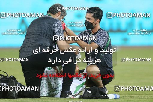 1681360, Tehran, Iran, لیگ برتر فوتبال ایران، Persian Gulf Cup، Week 27، Second Leg، Persepolis 2 v 0 Aluminium Arak on 2021/07/10 at Azadi Stadium