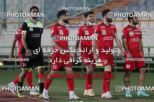 1682244, Tehran, Iran, لیگ برتر فوتبال ایران، Persian Gulf Cup، Week 27، Second Leg، Persepolis 2 v 0 Aluminium Arak on 2021/07/10 at Azadi Stadium