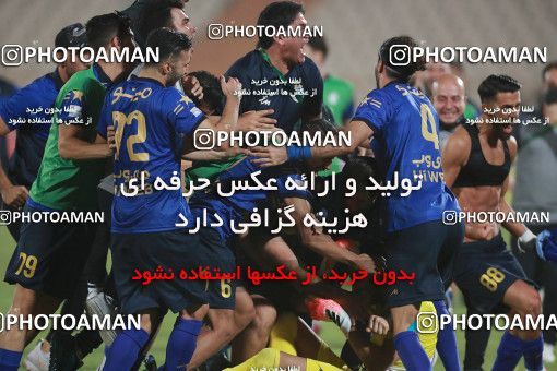 1684403, Tehran, Iran, 2020–21 Iranian Hazfi Cup, Eighth final, Khorramshahr Cup, Persepolis (3) 0 v 0 (4) Esteghlal on 2021/07/15 at Azadi Stadium