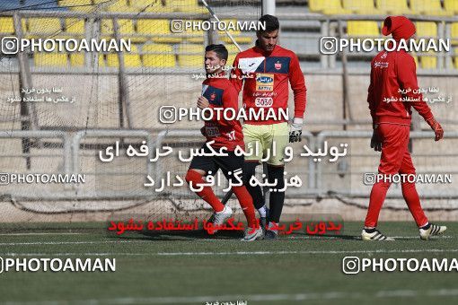 1691935, Tehran, , Persepolis Football Team Training Session on 2017/11/26 at Shahid Kazemi Stadium