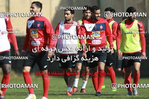 1692058, Tehran, , Persepolis Football Team Training Session on 2017/11/28 at Kheyrieh Amal Stadium