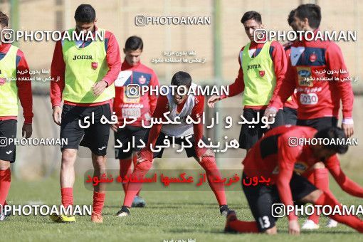 1691977, Tehran, , Persepolis Football Team Training Session on 2017/11/28 at Kheyrieh Amal Stadium