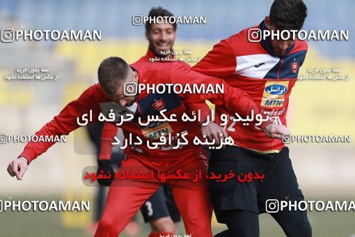 1692702, Tehran, , Persepolis Football Team Training Session on 2017/12/03 at Kheyrieh Amal Stadium