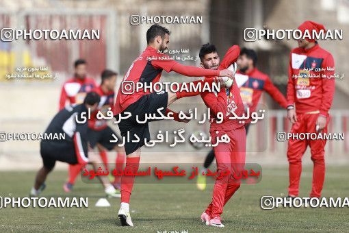 1692657, Tehran, , Persepolis Football Team Training Session on 2017/12/03 at Kheyrieh Amal Stadium
