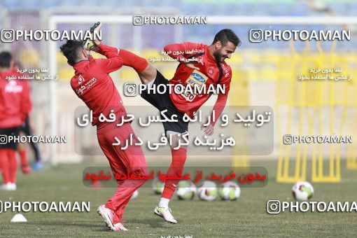 1692754, Tehran, , Persepolis Football Team Training Session on 2017/12/03 at Kheyrieh Amal Stadium