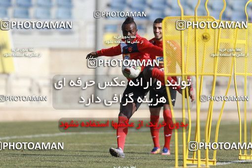 1692712, Tehran, , Persepolis Football Team Training Session on 2017/12/03 at Kheyrieh Amal Stadium