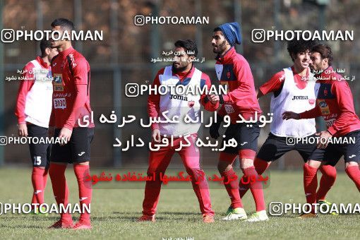 1692880, Tehran, , Persepolis Football Team Training Session on 2017/12/08 at Kheyrieh Amal Stadium