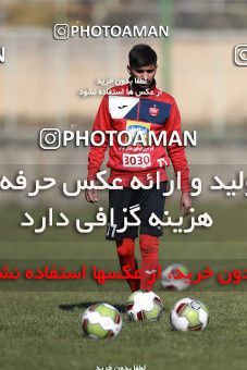 1692845, Tehran, , Persepolis Football Team Training Session on 2017/12/08 at Kheyrieh Amal Stadium