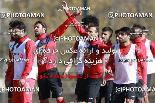1692881, Tehran, , Persepolis Football Team Training Session on 2017/12/08 at Kheyrieh Amal Stadium