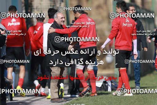 1692809, Tehran, , Persepolis Football Team Training Session on 2017/12/08 at Kheyrieh Amal Stadium