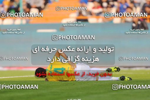 1699524, Tehran, , Iran Football Pro League، Persian Gulf Cup، Week 10، First Leg، Esteghlal 5 v 0 Sanat Naft Abadan on 2019/11/05 at Azadi Stadium