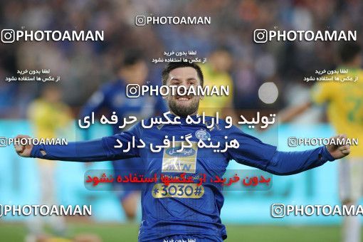 1699560, Tehran, , Iran Football Pro League، Persian Gulf Cup، Week 10، First Leg، Esteghlal 5 v 0 Sanat Naft Abadan on 2019/11/05 at Azadi Stadium