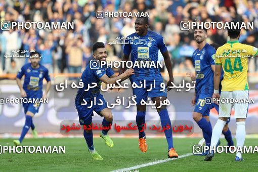 1699419, Tehran, , Iran Football Pro League، Persian Gulf Cup، Week 10، First Leg، Esteghlal 5 v 0 Sanat Naft Abadan on 2019/11/05 at Azadi Stadium