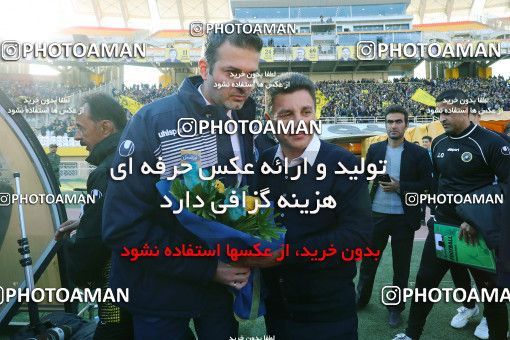 1700750, Isfahan, , Iran Football Pro League، Persian Gulf Cup، Week 12، First Leg، Sepahan 2 v 2 Esteghlal on 2019/11/30 at Naghsh-e Jahan Stadium