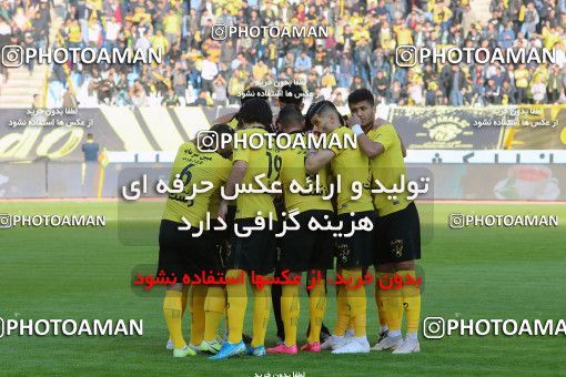 1700754, Isfahan, , Iran Football Pro League، Persian Gulf Cup، Week 12، First Leg، Sepahan 2 v 2 Esteghlal on 2019/11/30 at Naghsh-e Jahan Stadium