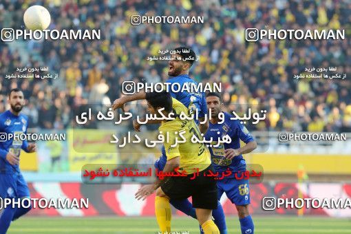 1700762, Isfahan, , Iran Football Pro League، Persian Gulf Cup، Week 12، First Leg، Sepahan 2 v 2 Esteghlal on 2019/11/30 at Naghsh-e Jahan Stadium