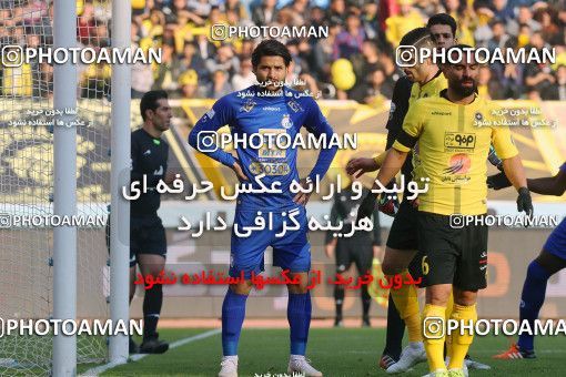 1700783, Isfahan, , Iran Football Pro League، Persian Gulf Cup، Week 12، First Leg، Sepahan 2 v 2 Esteghlal on 2019/11/30 at Naghsh-e Jahan Stadium