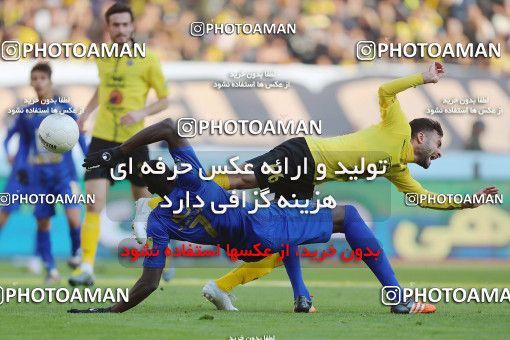 1700784, Isfahan, , Iran Football Pro League، Persian Gulf Cup، Week 12، First Leg، Sepahan 2 v 2 Esteghlal on 2019/11/30 at Naghsh-e Jahan Stadium