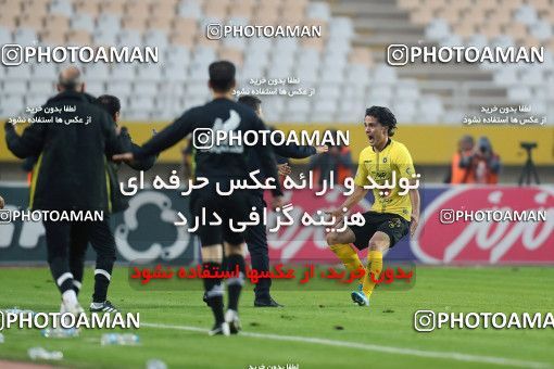 1700753, Isfahan, , Iran Football Pro League، Persian Gulf Cup، Week 12، First Leg، Sepahan 2 v 2 Esteghlal on 2019/11/30 at Naghsh-e Jahan Stadium