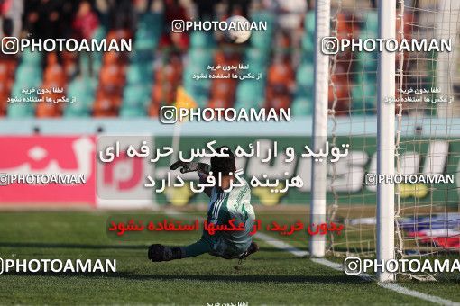 1700823, Tehran,Shahr Qods, , Iran Football Pro League، Persian Gulf Cup، Week 12، First Leg، Paykan 2 v 3 Tractor Sazi on 2019/12/28 at Shahr-e Qods Stadium
