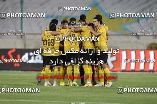 1701825, Tehran, , لیگ برتر فوتبال ایران، Persian Gulf Cup، Week 30، Second Leg، Esteghlal 1 v 2 Sepahan on 2021/07/30 at Azadi Stadium