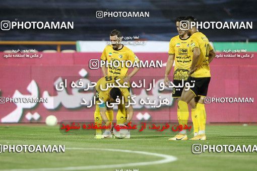 1701939, Tehran, , لیگ برتر فوتبال ایران، Persian Gulf Cup، Week 30، Second Leg، Esteghlal 1 v 2 Sepahan on 2021/07/30 at Azadi Stadium