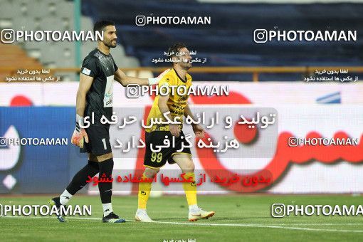 1702079, Tehran, , لیگ برتر فوتبال ایران، Persian Gulf Cup، Week 30، Second Leg، Esteghlal 1 v 2 Sepahan on 2021/07/30 at Azadi Stadium