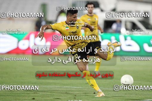 1701883, Tehran, , لیگ برتر فوتبال ایران، Persian Gulf Cup، Week 30، Second Leg، Esteghlal 1 v 2 Sepahan on 2021/07/30 at Azadi Stadium