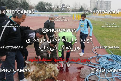 1706658, Tehran, , Esteghlal Football Team Training Session on 2018/02/27 at Sanaye Defa Stadium