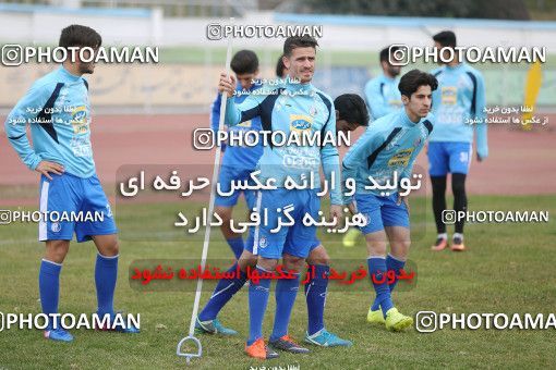 1706657, Tehran, , Esteghlal Football Team Training Session on 2018/02/27 at Sanaye Defa Stadium