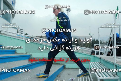 1706609, Tehran, , Esteghlal Football Team Training Session on 2018/02/27 at Sanaye Defa Stadium