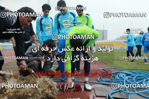1706612, Tehran, , Esteghlal Football Team Training Session on 2018/02/27 at Sanaye Defa Stadium